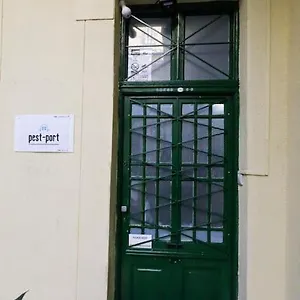 Pest-port 4 For 16 Person Apartment